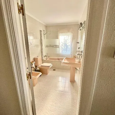 La Casa De La Buganvilla * خيخون