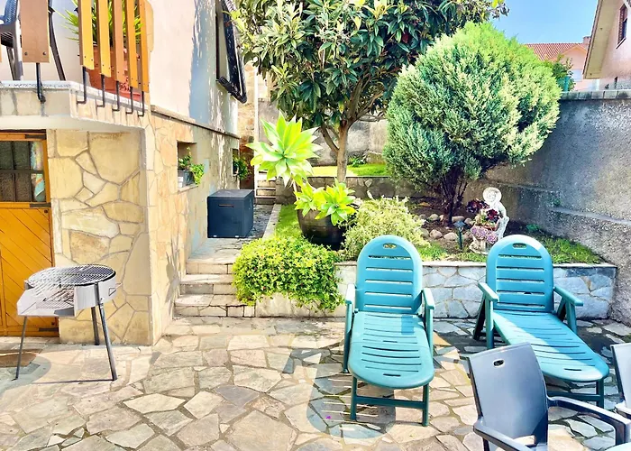 La Casa De La Buganvilla